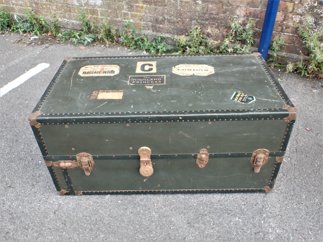 AN EARLY 20TH CENTURY TRAVELLING WARDROBE TRUNK, WITH LABELS - Image 2 of 3