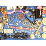 A COLLECTION OF COSTUME JEWELLERY