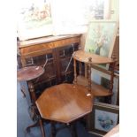 A VICTORIAN MAHOGANY OCCASIONAL TABLE