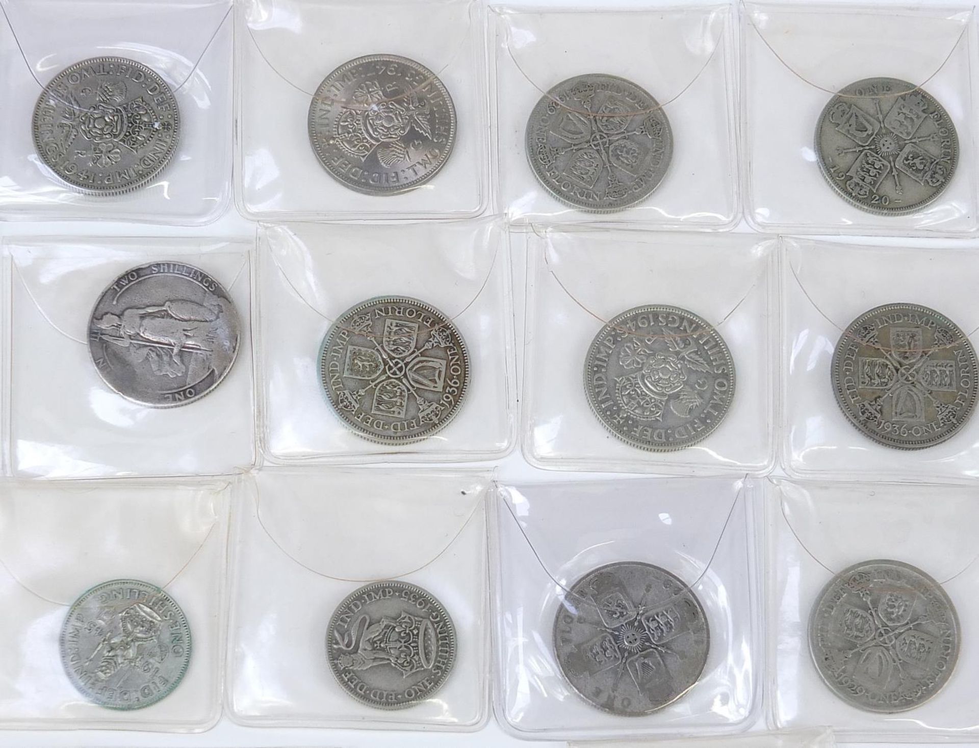 Collection of British pre 1947 shillings and florins, 230g (with plastic sleeves) - Bild 3 aus 4