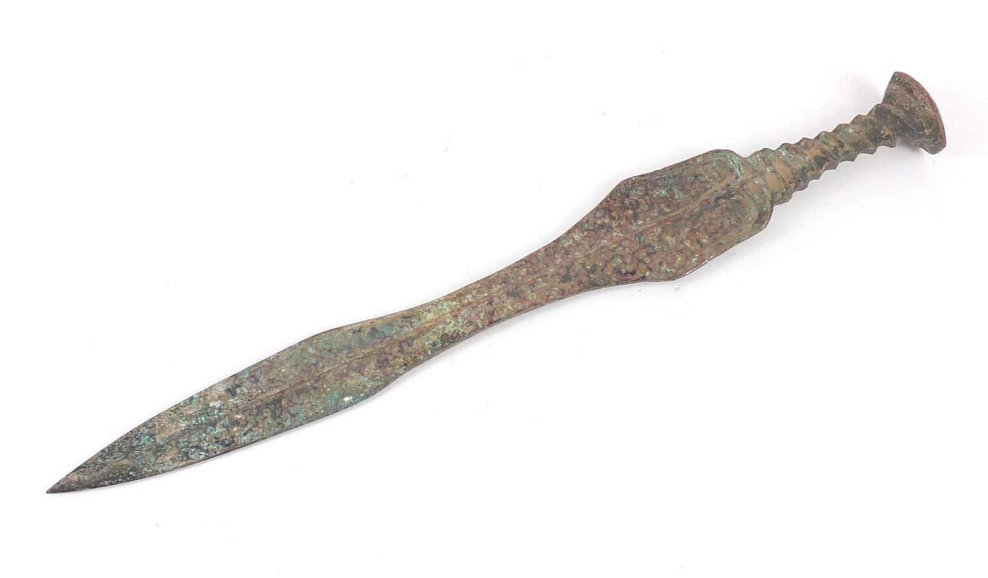 Islamic patinated bronze short sword, 35cm in length - Image 2 of 2