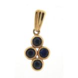 9ct gold sapphire cluster pendant, 1.9cm high, 0.7g