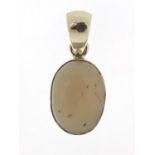 Opal gemstone silver pendant, approximately 14.0 carat, 3.5cm high, 5.8g
