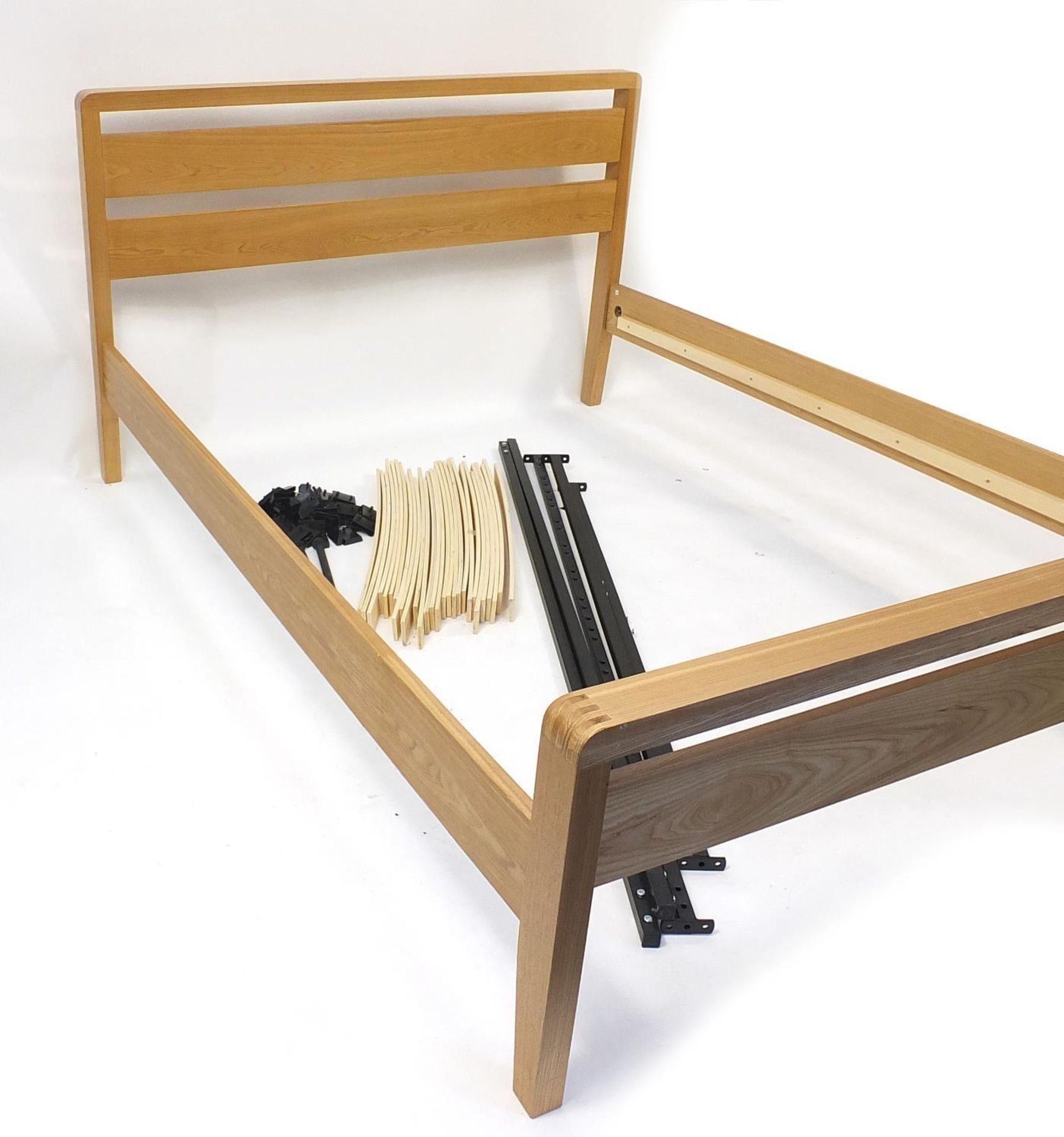 Contemporary light oak double 5ft bed frame - Image 3 of 3