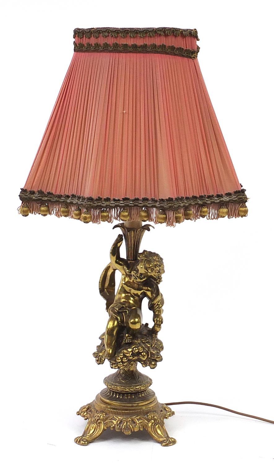 Ornate gilt metal Putti design table lamp with silk lined shade, 71cm high - Image 2 of 8