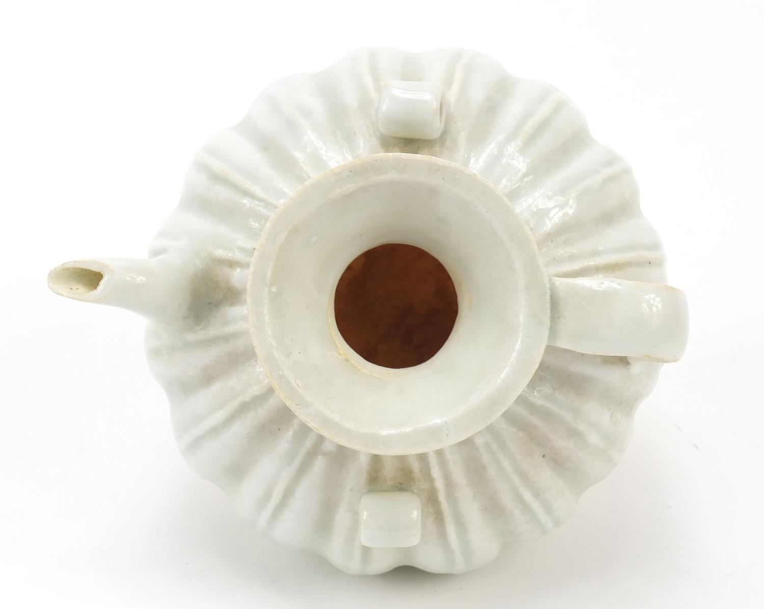 Chinese porcelain teapot having a celadon glaze, 10cm in length - Image 6 of 8