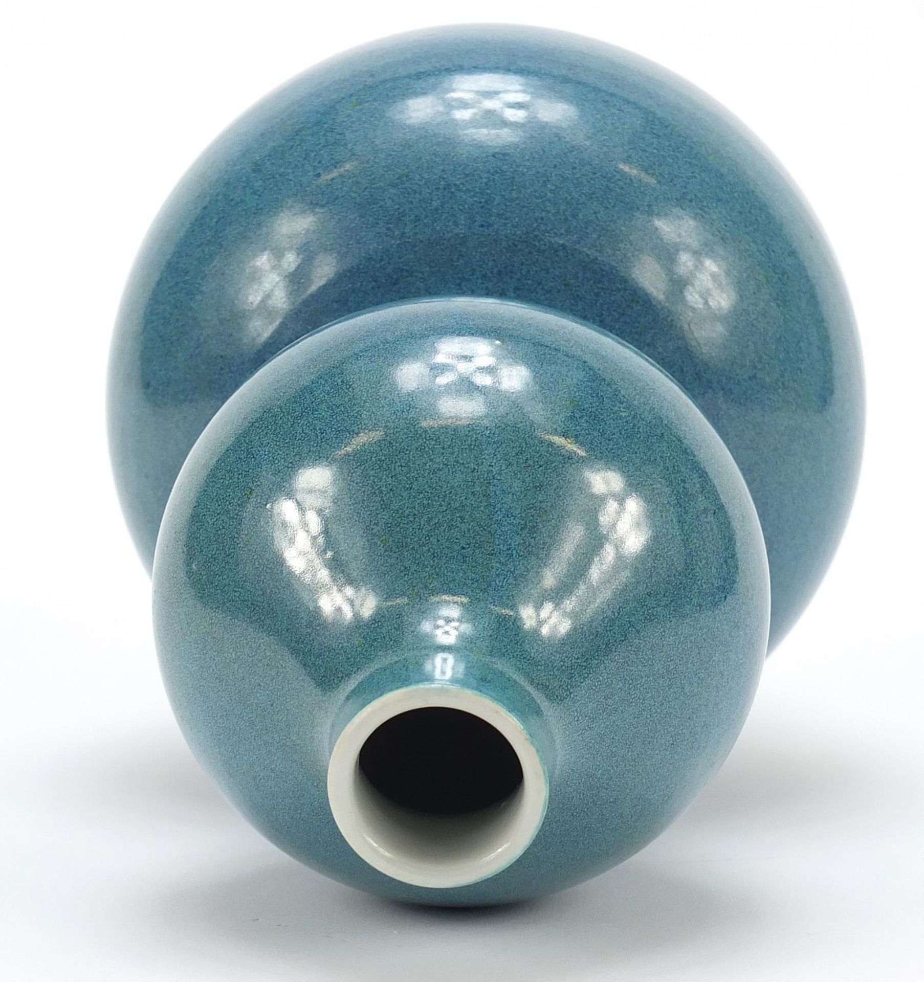 Chinese porcelain double gourd vase having a spotted turquoise glaze, 25.5cm high - Image 5 of 7