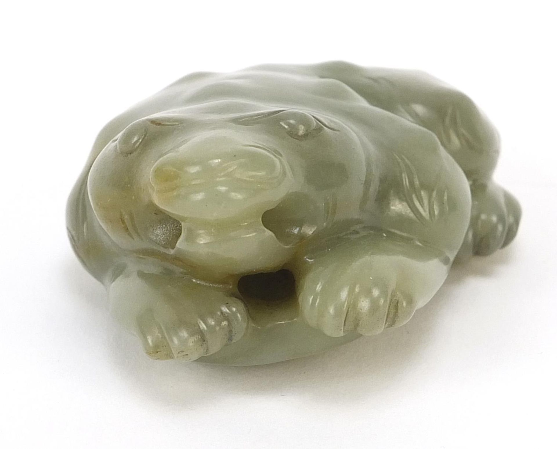 Chinese celadon jade carving of a mythical toad, 7cm in length - Image 5 of 7