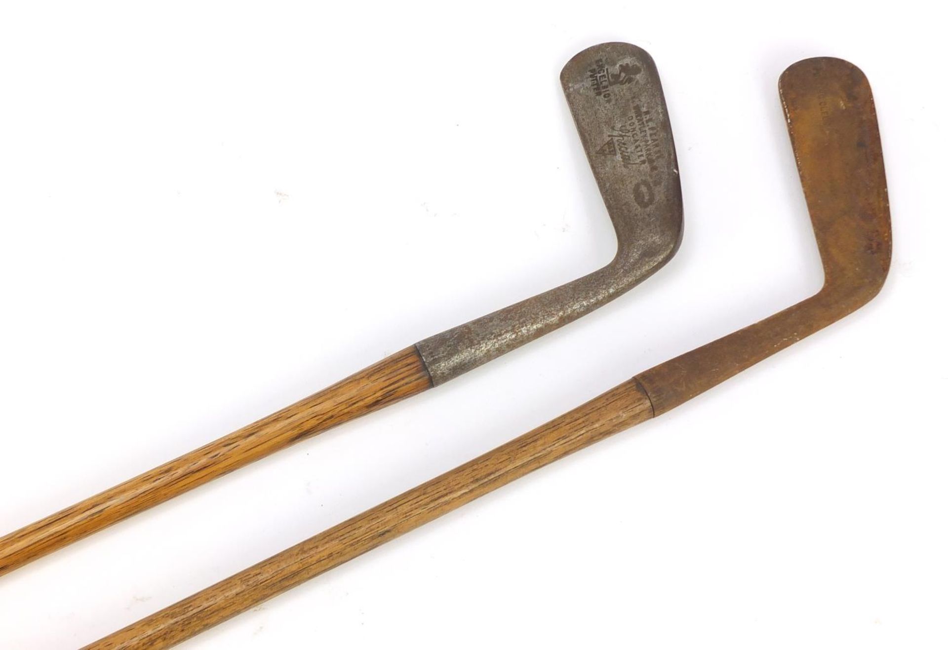 Two wooden shafted putters including one by H E Pearse, the largest 89cm in length - Image 3 of 6