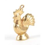 Unmarked 9ct gold cockerel charm, 1.7cm high, 0.7g