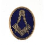 Unmarked gold and enamel masonic panel, 1.1cm high, 1.8g