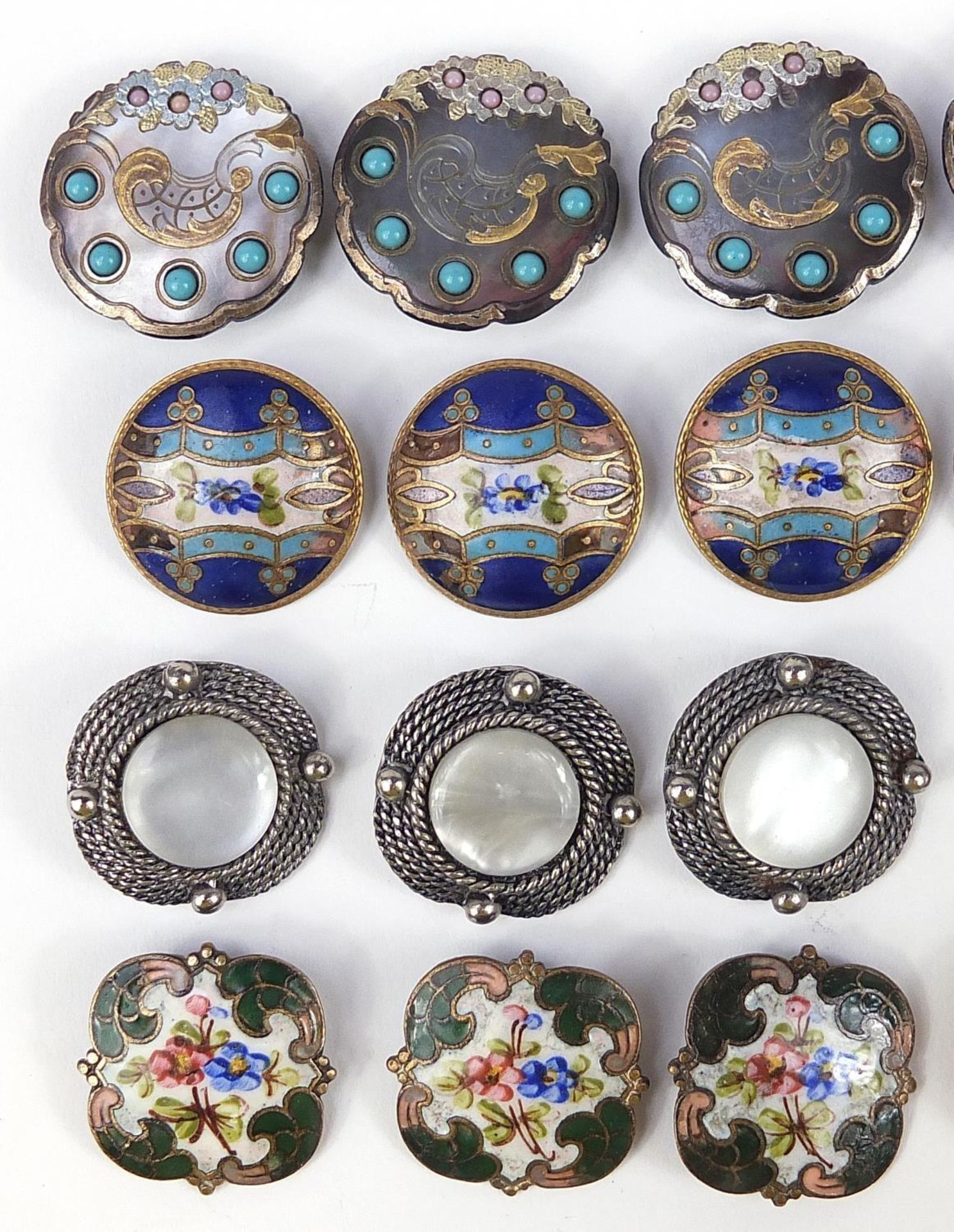 19th century and later buttons including abalone examples with turquoise coloured cabochons and some - Bild 2 aus 4