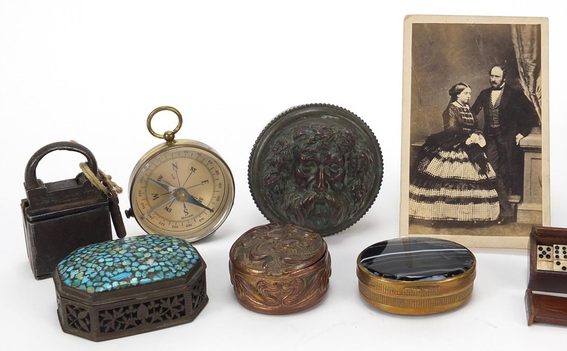 Objects including a photograph of Queen Victoria and Prince Albert, agate patch box, miniature set - Image 2 of 4
