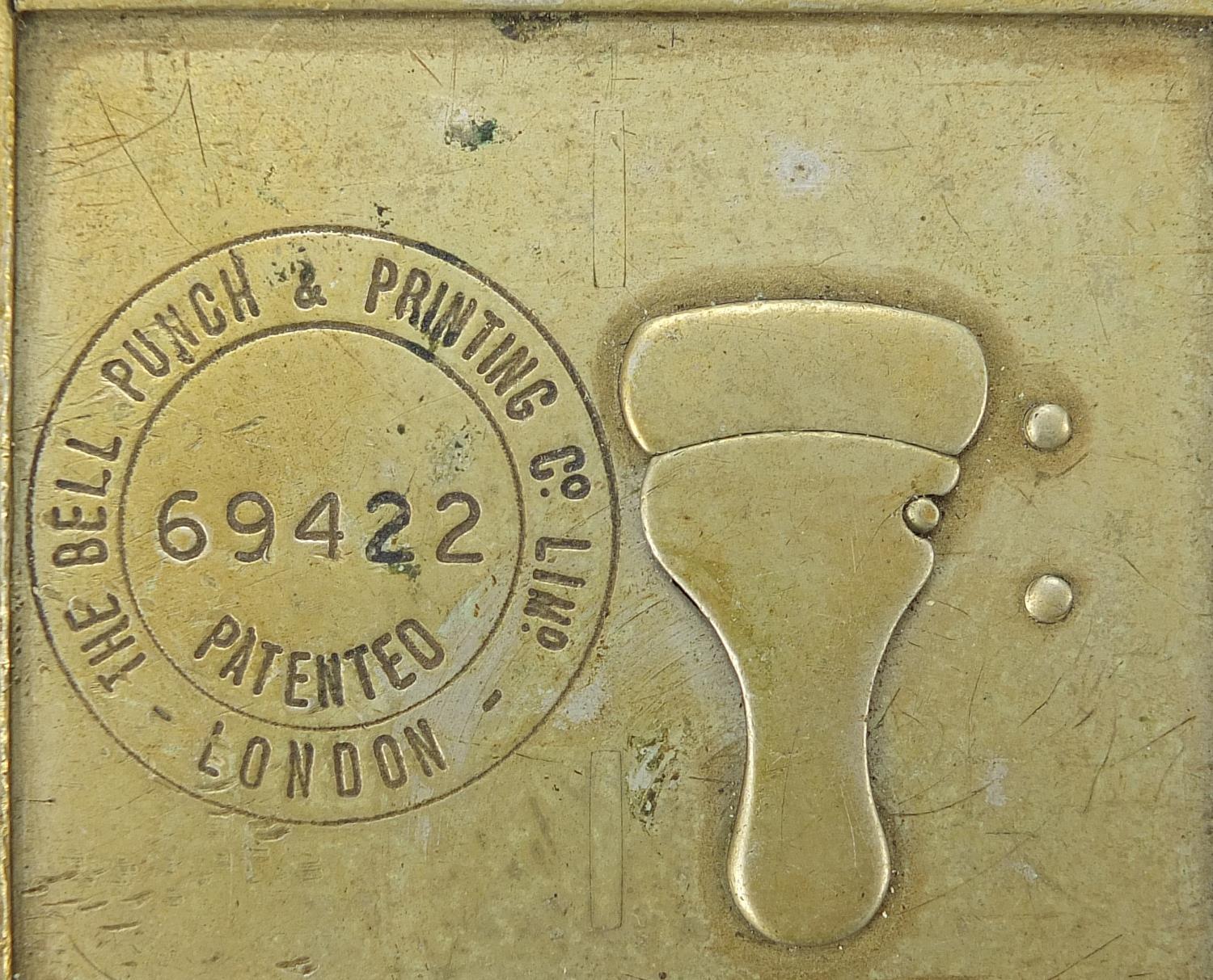Bell Punch & Printing Co bus ticket machine numbered 69422, 16cm high - Image 4 of 4