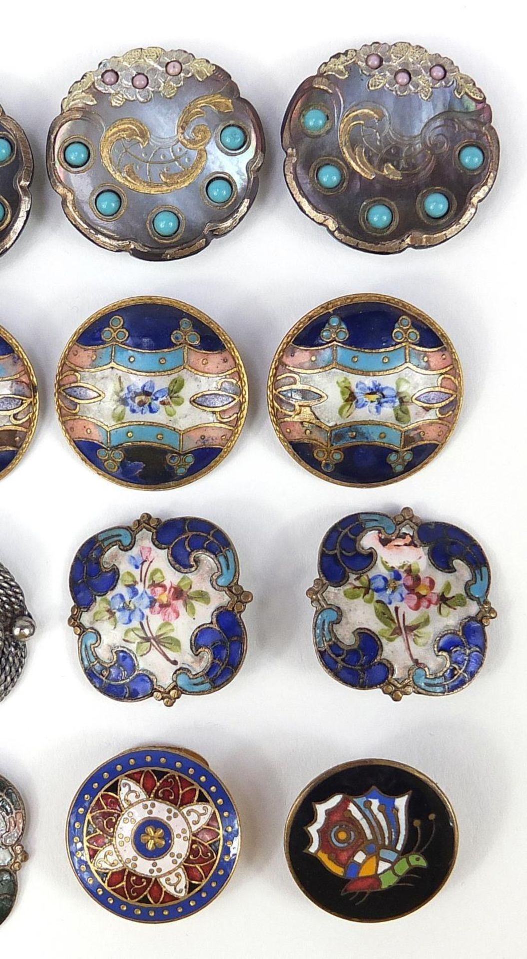 19th century and later buttons including abalone examples with turquoise coloured cabochons and some - Bild 3 aus 4