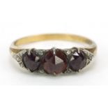 Antique 18ct gold garnet and diamond ring, size S, 4.0g