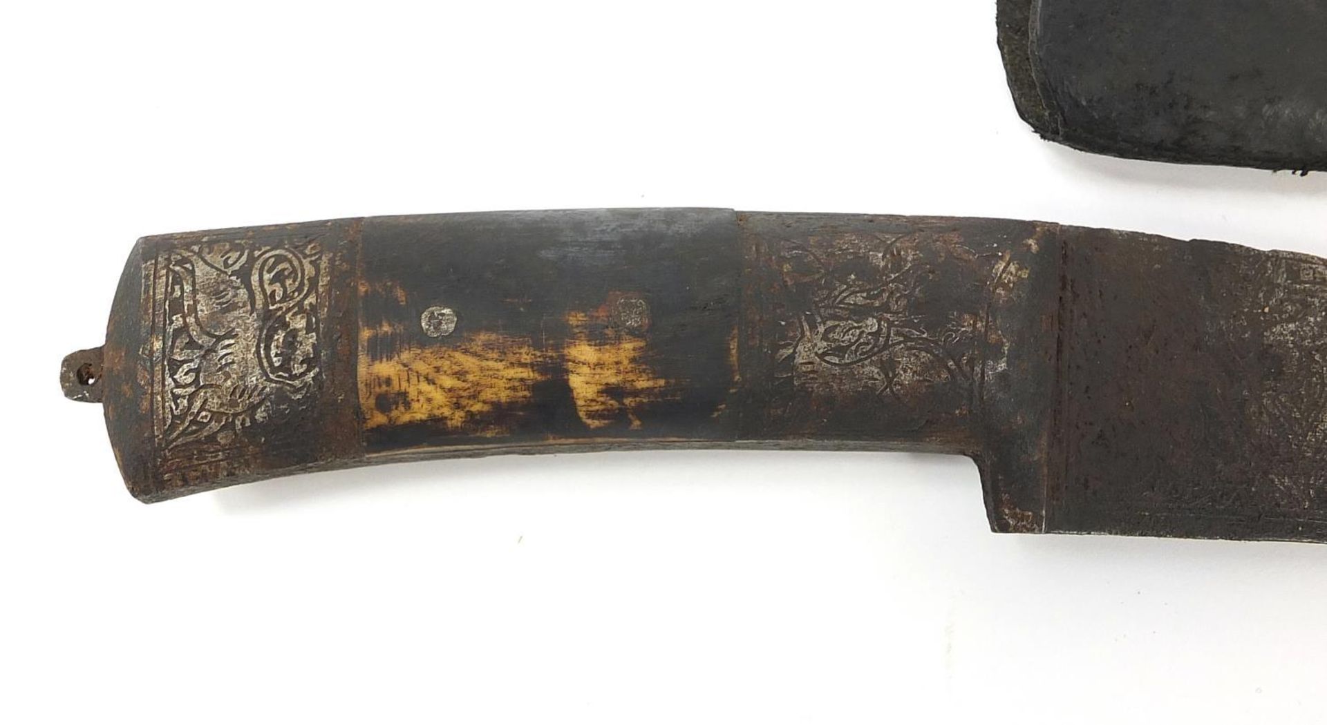 Afghan Pesh-kabz knife with bone handle, sheath and steel blade engraved with a wild animals and - Image 6 of 8