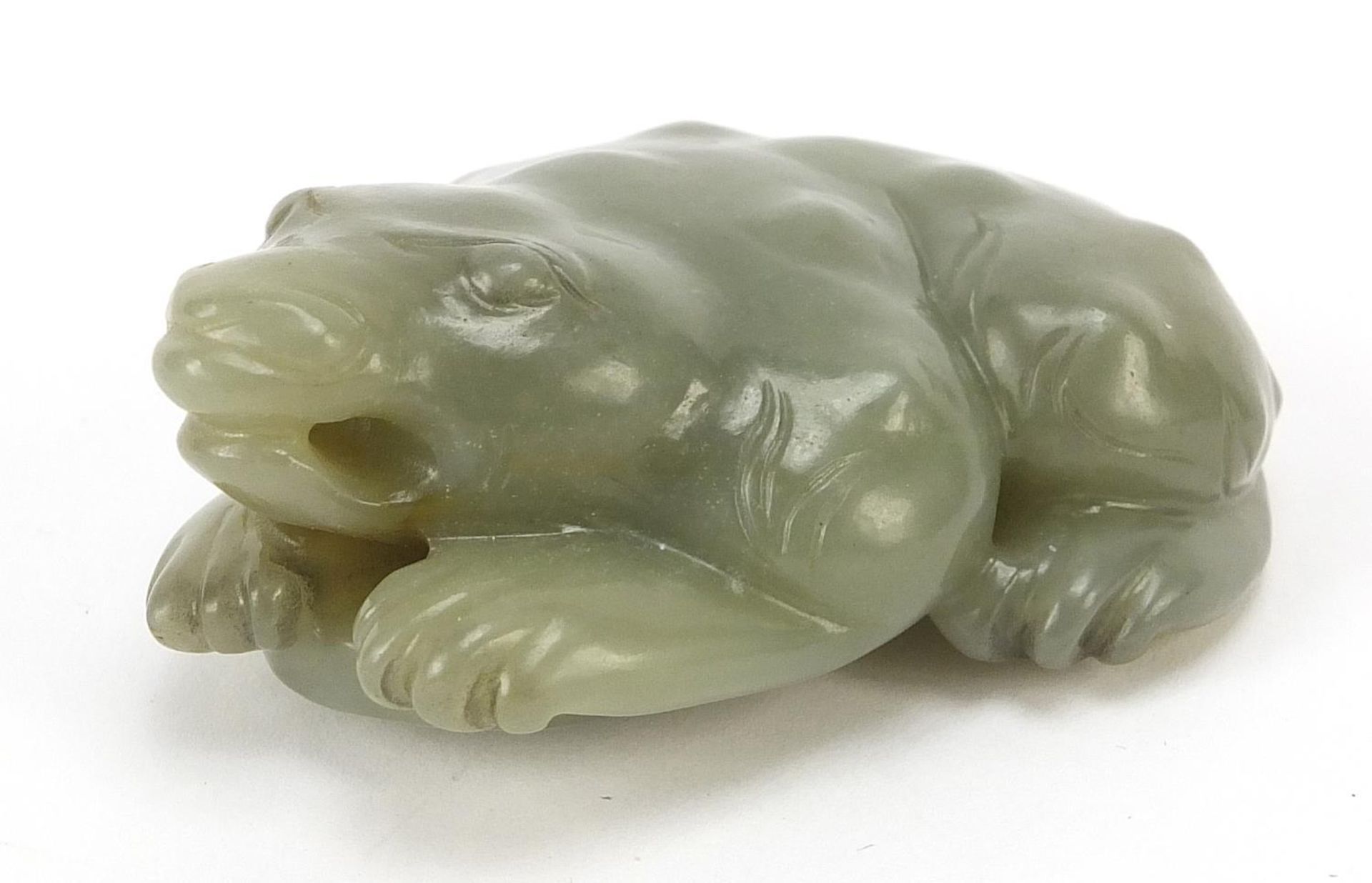 Chinese celadon jade carving of a mythical toad, 7cm in length