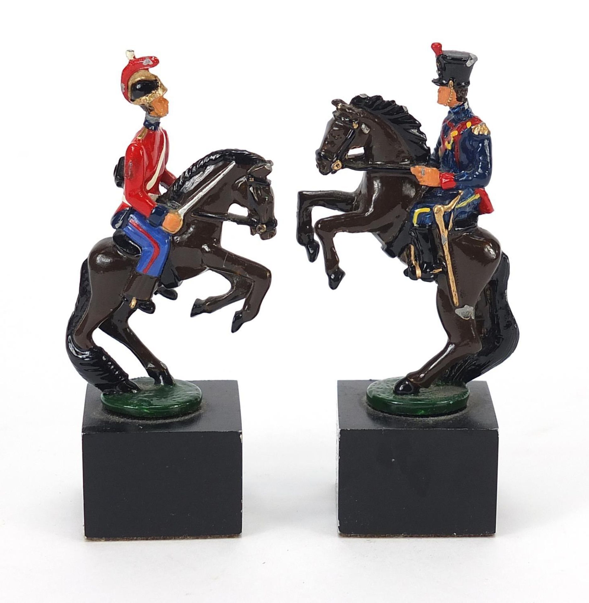 Hand painted metal Waterloo chess set with board, the largest pieces each 11cm high, the board - Image 5 of 7