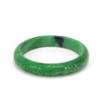 Chinese carved green jade bangle, 7.5cm in diameter, 52.2g