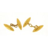 Pair of 18ct gold cufflinks, 1.9cm in length, 4.5g