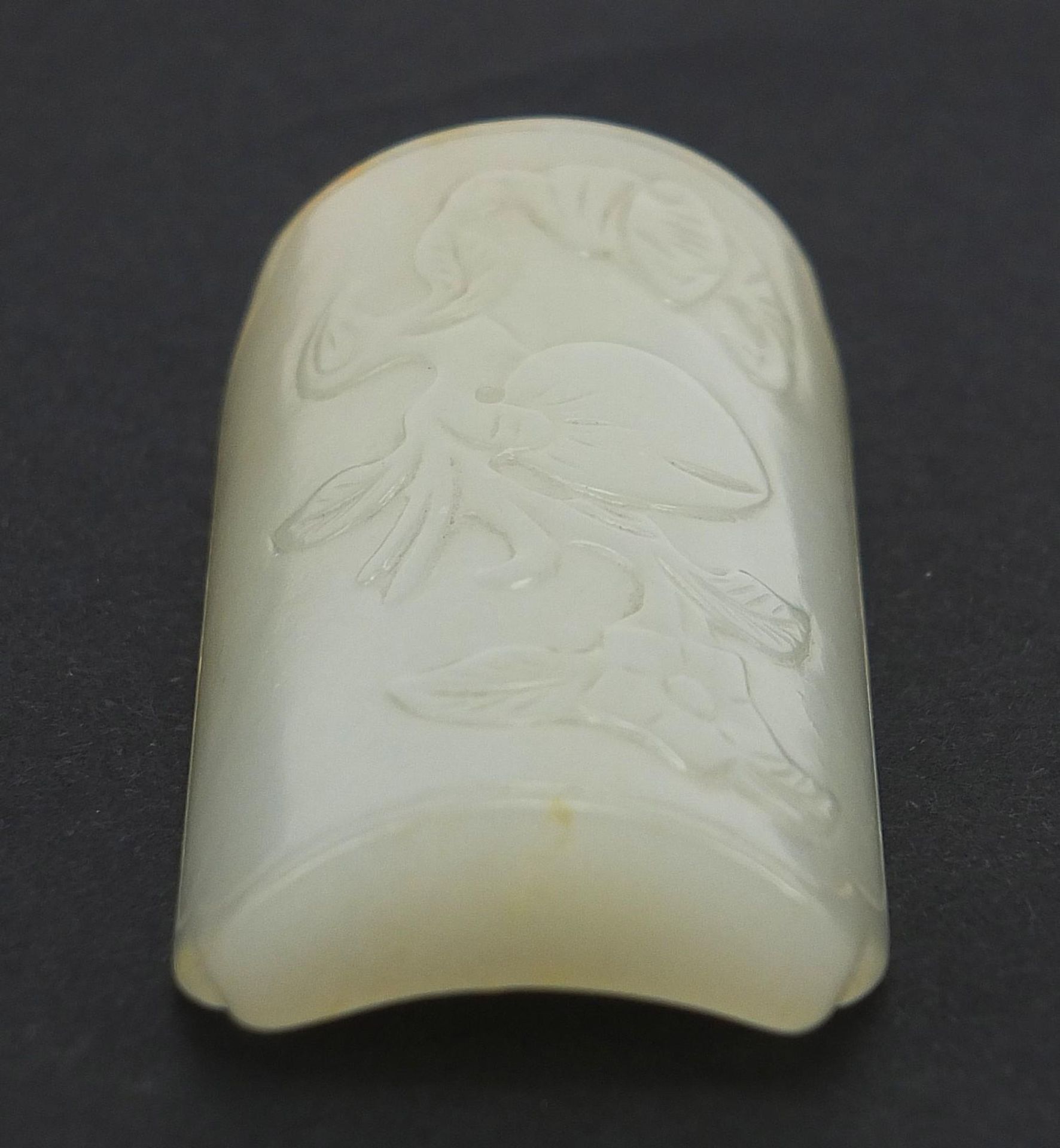 Chinese pale green jade scholar's wrist rest carved with a bat and peach, 6cm wide - Image 5 of 6
