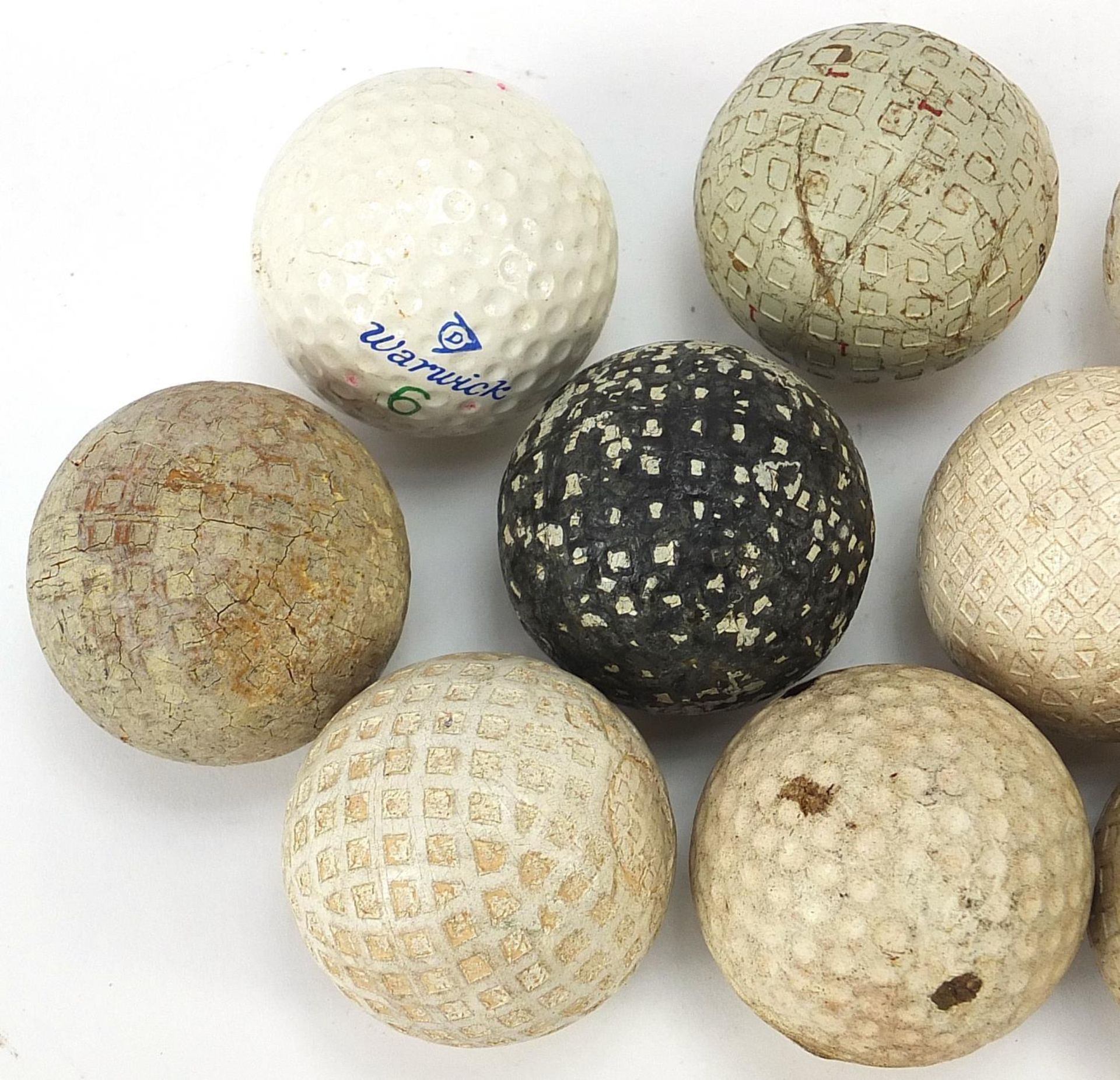 Ten Vintage golf balls including Warwick - Image 2 of 4