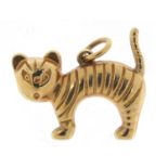 9ct gold cat charm, 2cm in length, 1.6g