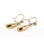 Pair of 9ct gold drop earrings, 2cm high, 0.8g