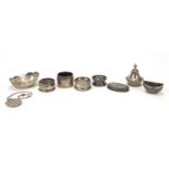 Silver items including napkin rings, oval bonbon dish and 1977 crown with silver mount, total 194.4g