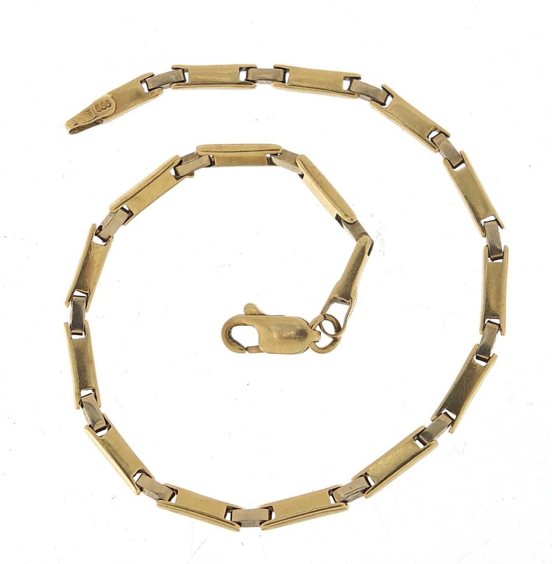 Altinbas, 14ct gold two tone bracelet, 17cm in length, 6.0g : - Image 4 of 4