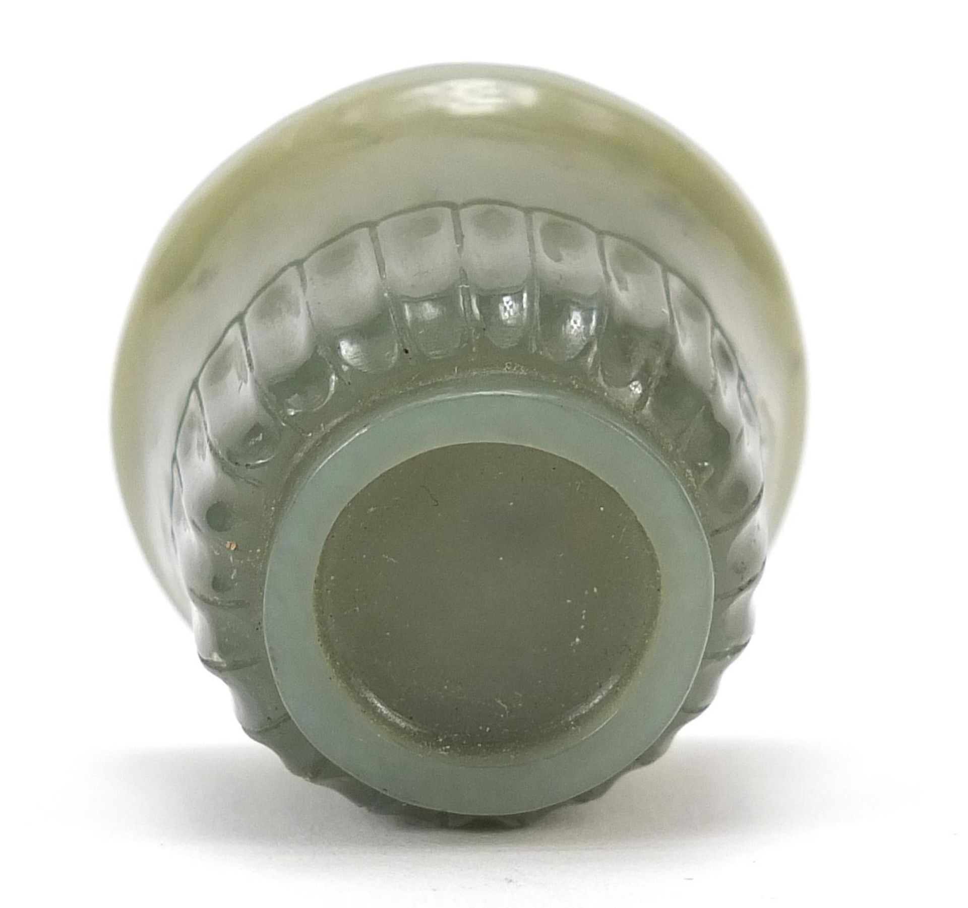 Indian Mughal style green jade cup, 2.4cm high : - Image 6 of 6