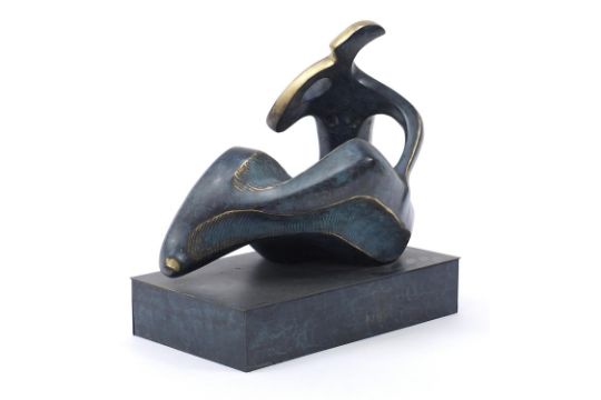 Mid century design patinated bronze study of a female, 36cm wide : - Bild 1 aus 3