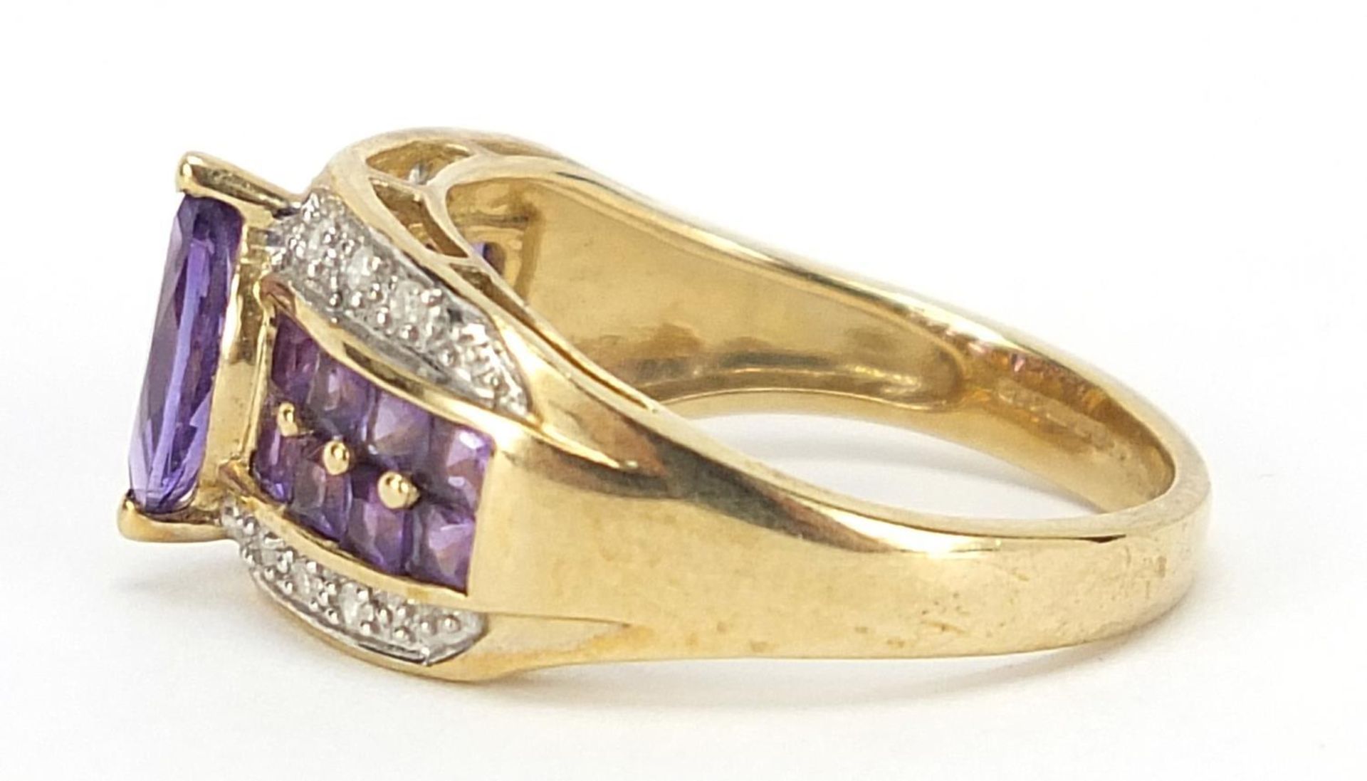 9ct gold amethyst diamond cocktail ring, size N, 3.6g : - Image 3 of 6
