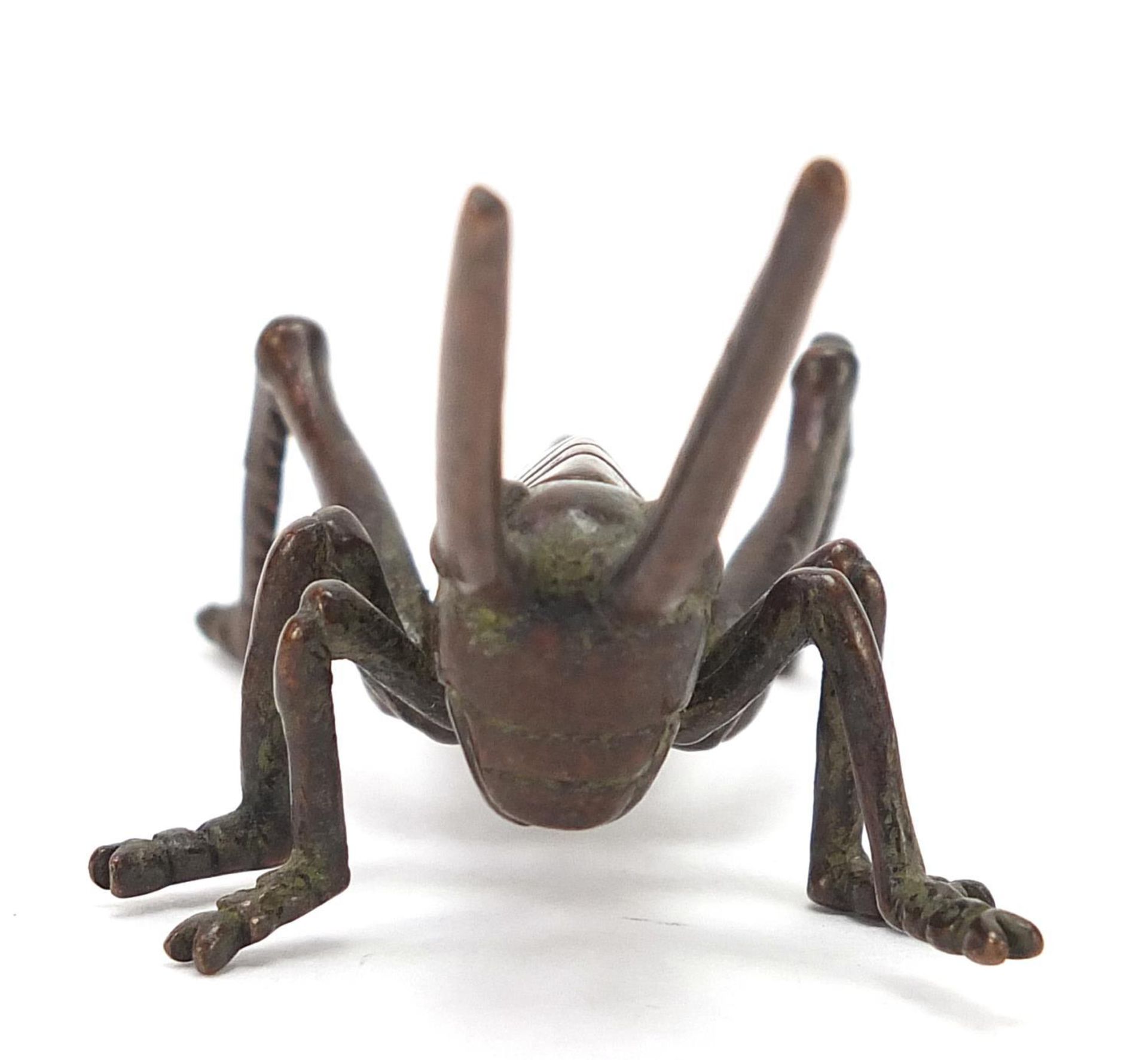 Japanese patinated bronze locust, impressed marks to the base, 11cm in length : - Image 5 of 8