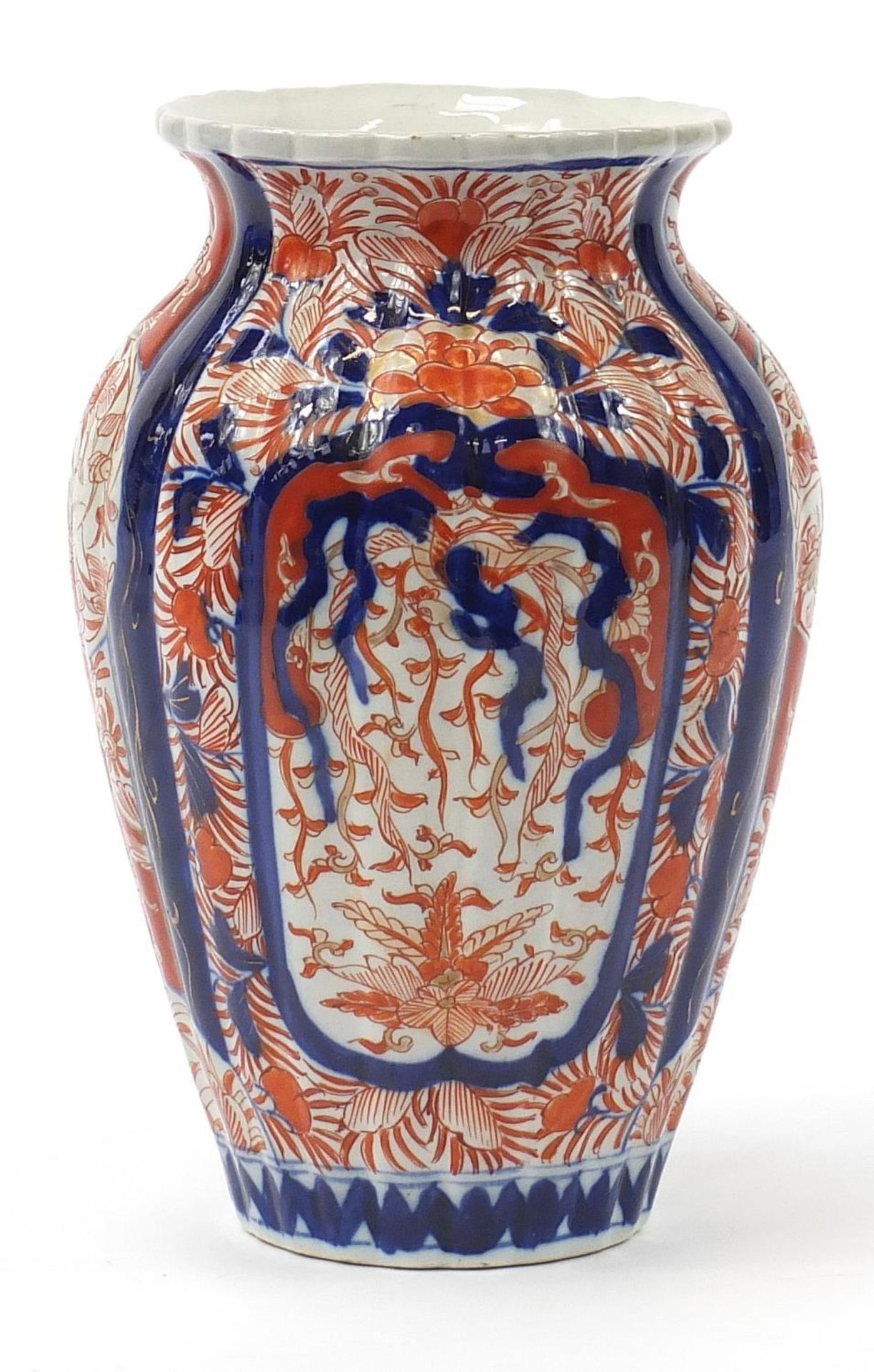 Japanese Imari vase hand painted with phoenixes and flowers, 26cm high :