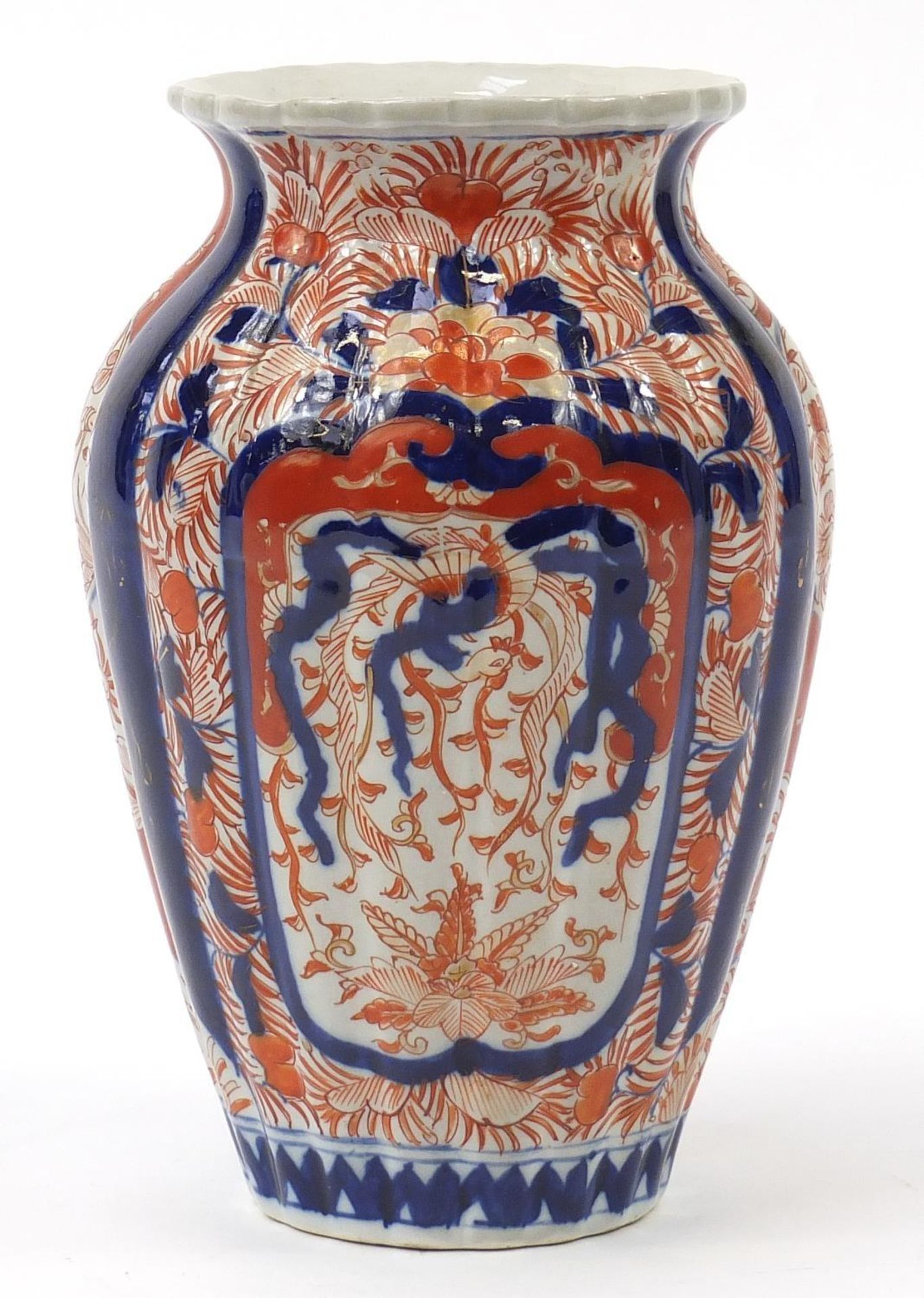 Japanese Imari vase hand painted with phoenixes and flowers, 26cm high : - Image 3 of 7
