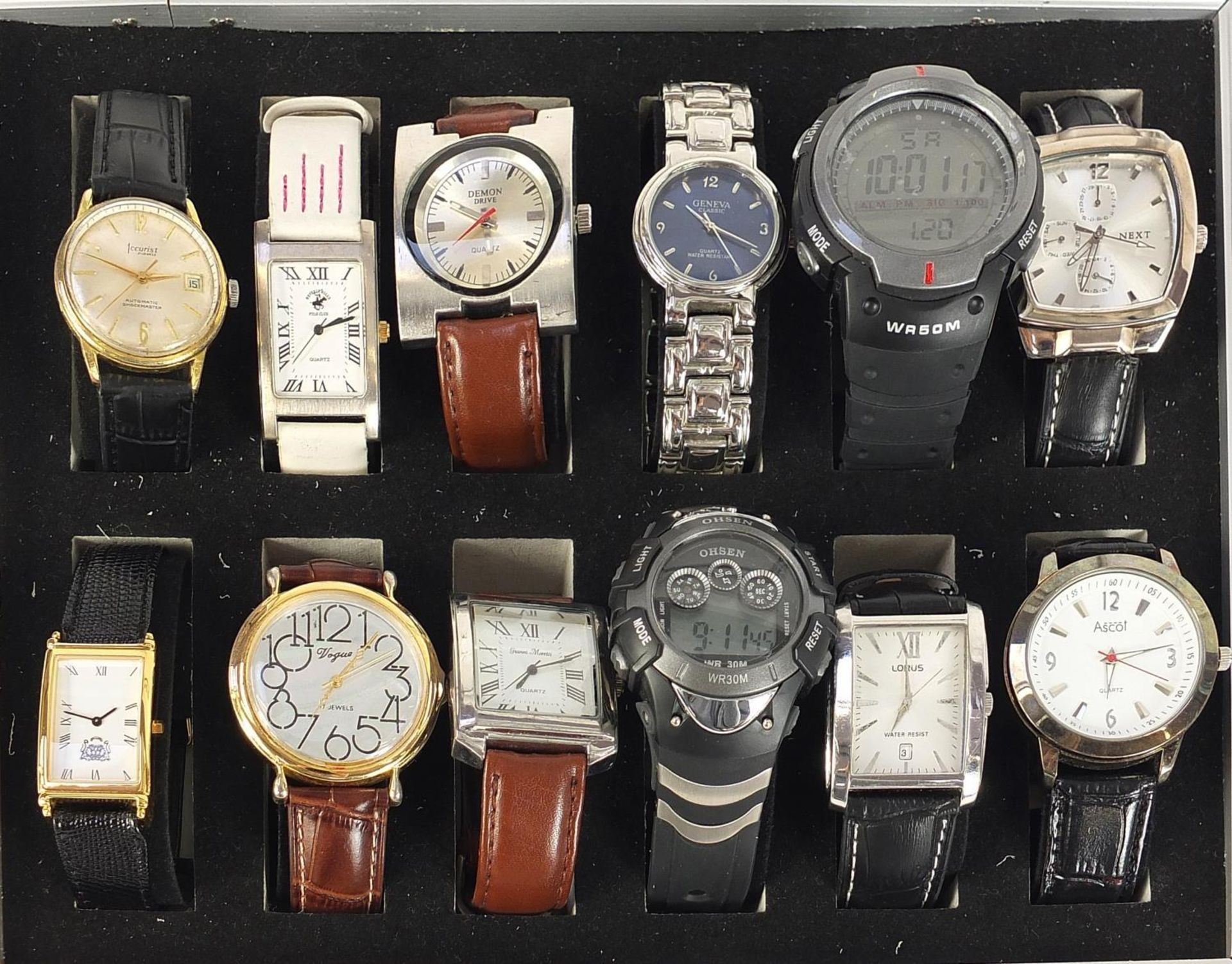 Twenty vintage and later gentlemen's wristwatches including Accurist, Lorus and Sekonda housed in - Image 2 of 7