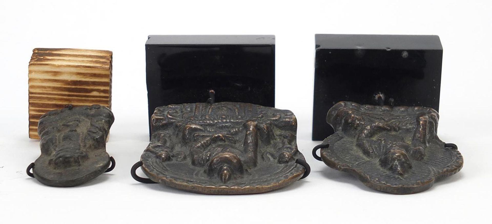 Three Nepalese patinated bronze plaques of Buddha with display stands, the largest 11cm high : - Image 8 of 10