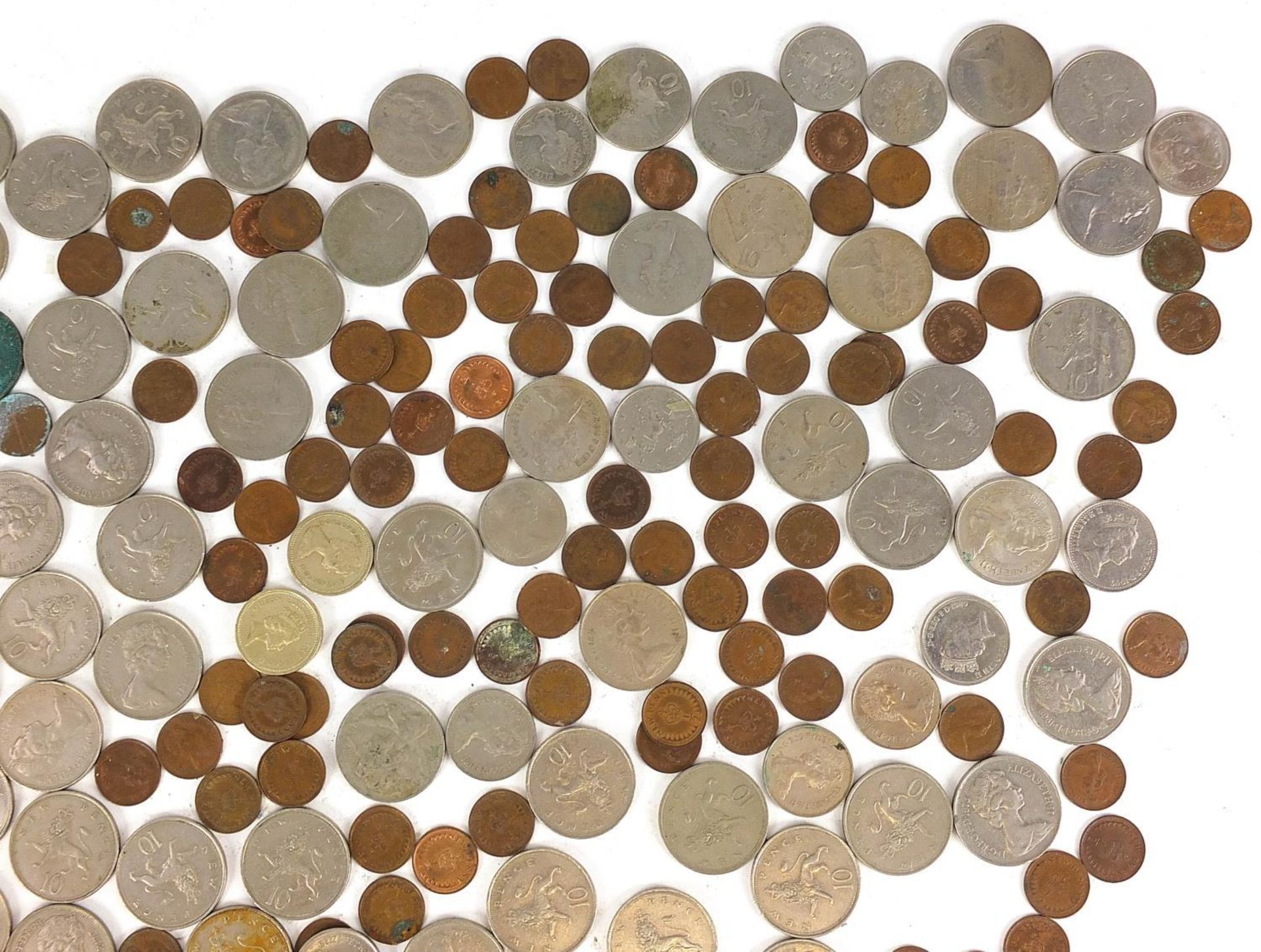 Pre decimal and later British coinage including pound coins and fifty pence pieces : - Bild 3 aus 5