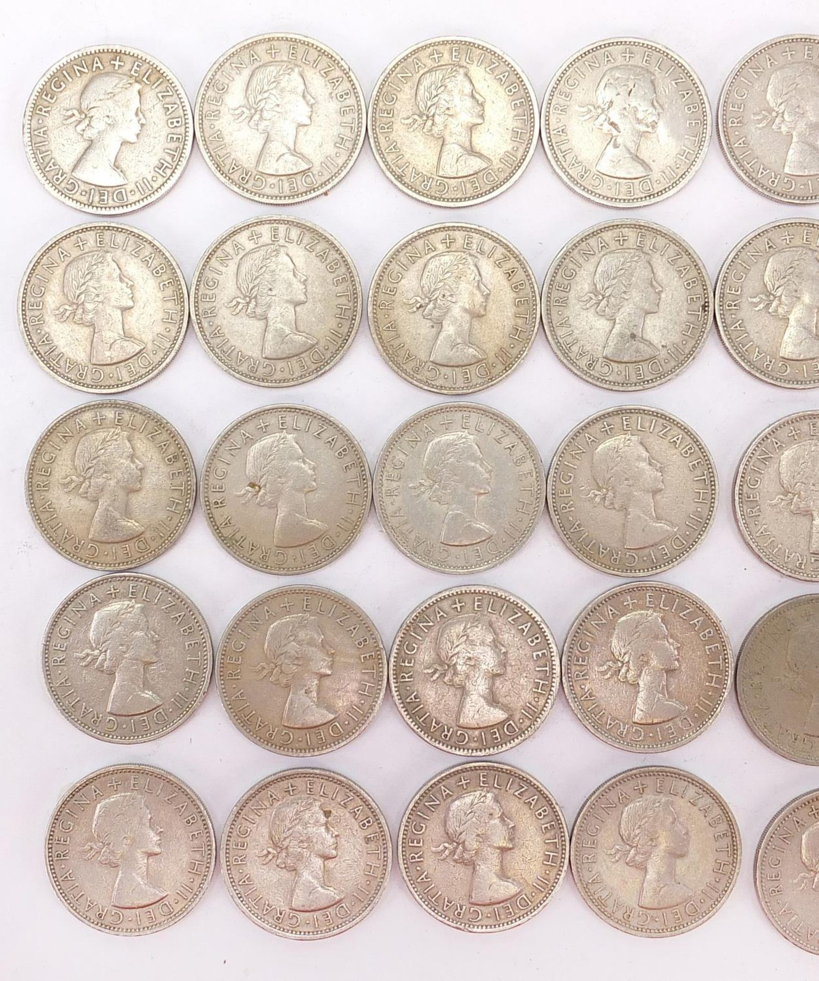 Collection of British pre decimal two shillings : - Bild 5 aus 6