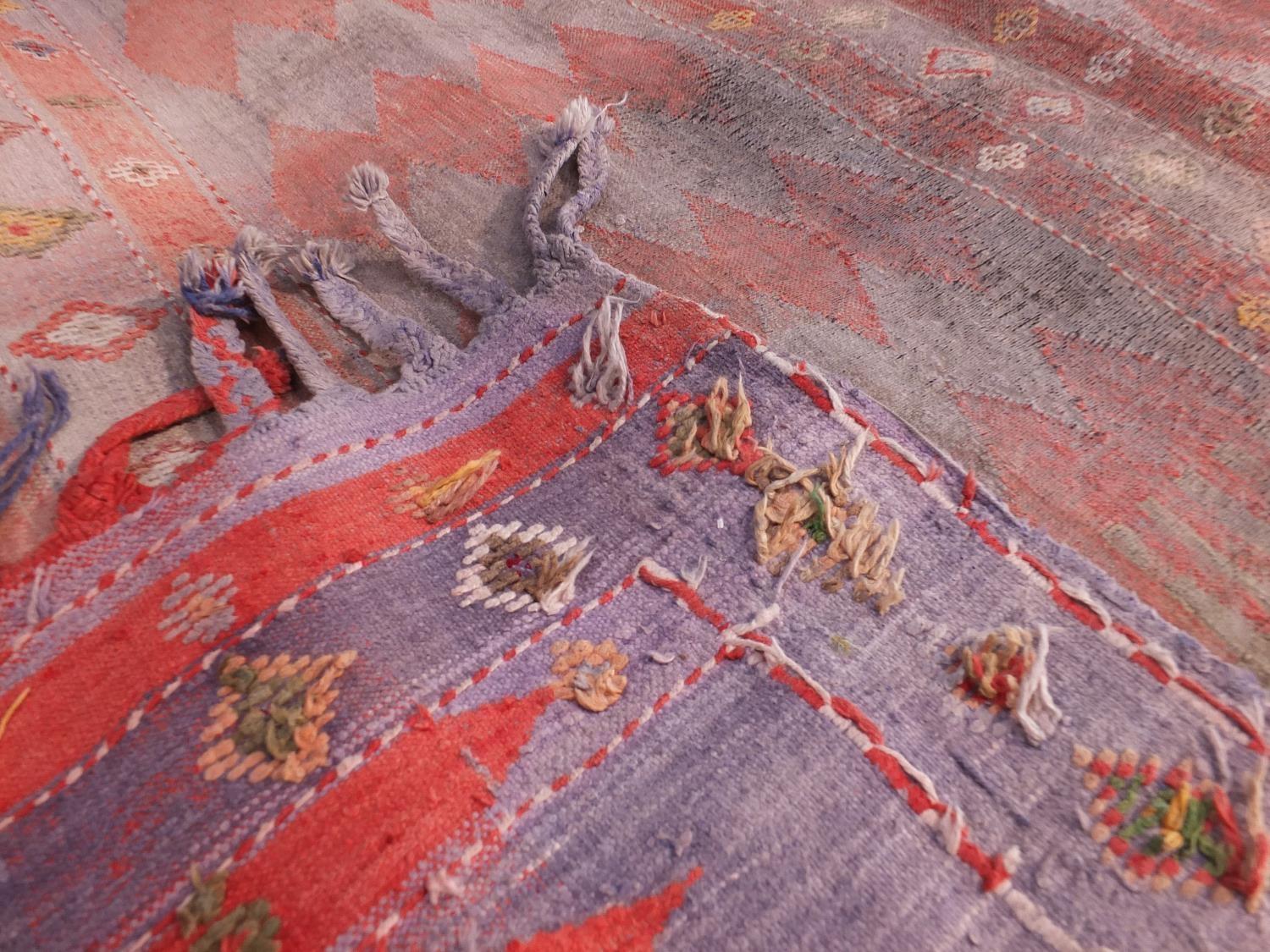 Rectangular kilim rug, 260cm x 176cm : - Image 4 of 4
