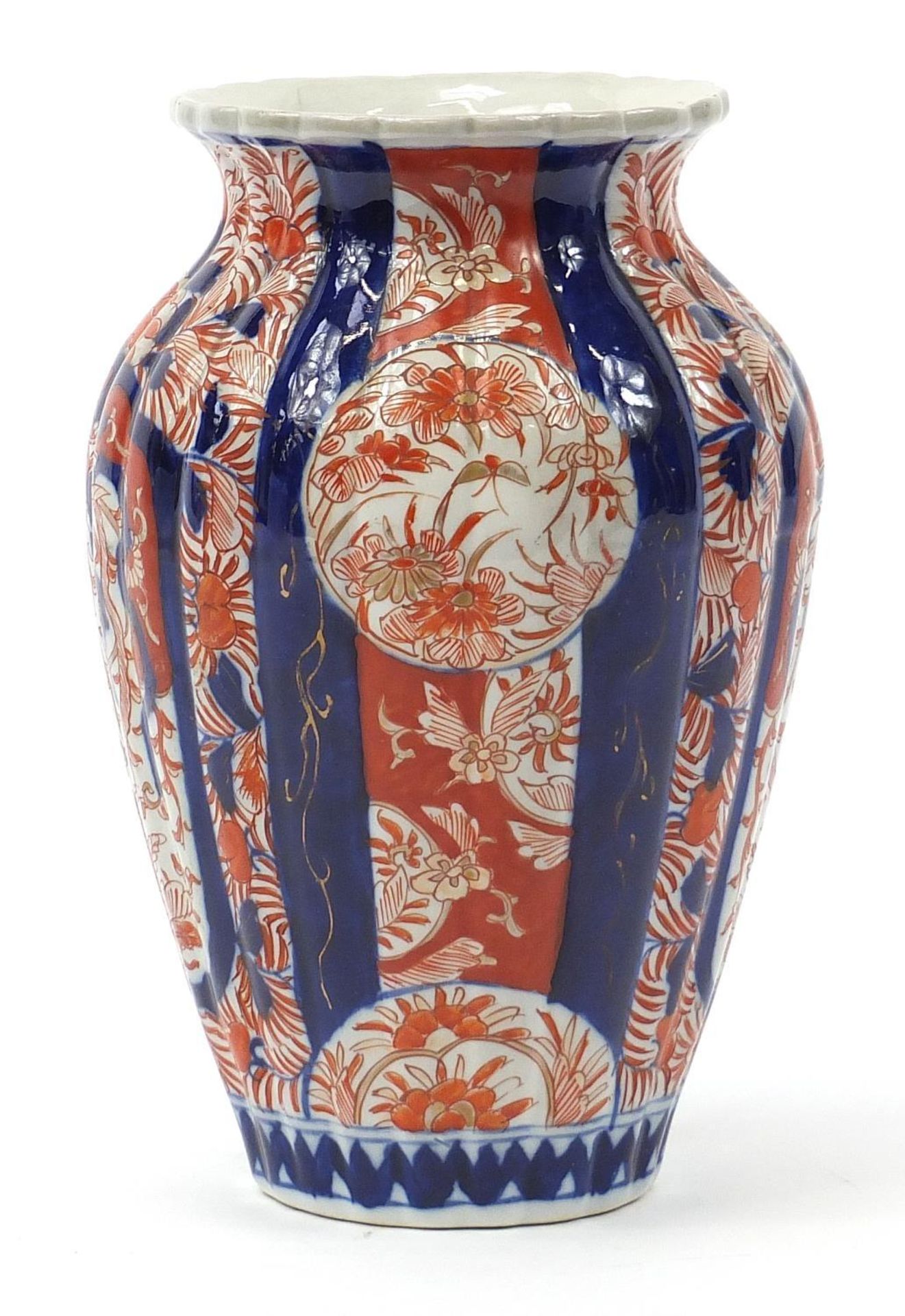 Japanese Imari vase hand painted with phoenixes and flowers, 26cm high : - Image 2 of 7