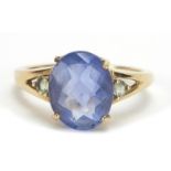 9ct gold facetted blue stone and green garnet ring, size N, 3.0g :For Further Condition Reports