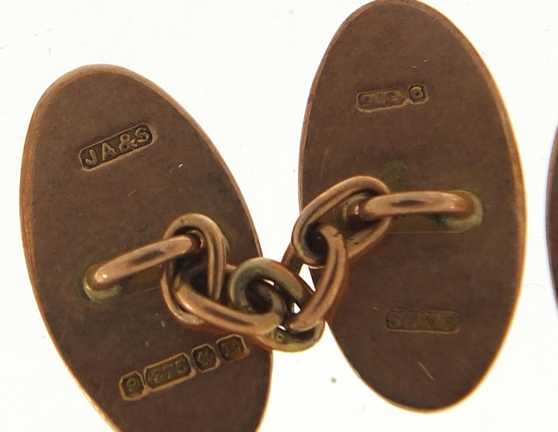 Pair of 9ct gold cufflinks with engraved decoration housed in a W Pyke & Son velvet and silk lined - Image 3 of 6