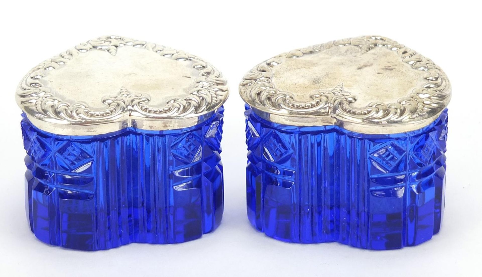 Lauren Victoria, pair of blue cut glass love heart shaped boxes with sterling silver lids, 4.5cm - Image 3 of 6