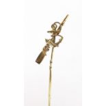 Victorian maritime rowing interest 15ct gold stick pin with anchor and oar, 7.5cm in length, 1.8g :