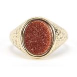 Edwardian 9ct gold goldstone signet ring with engraved shoulders, hallmarked Birmingham 1917, size