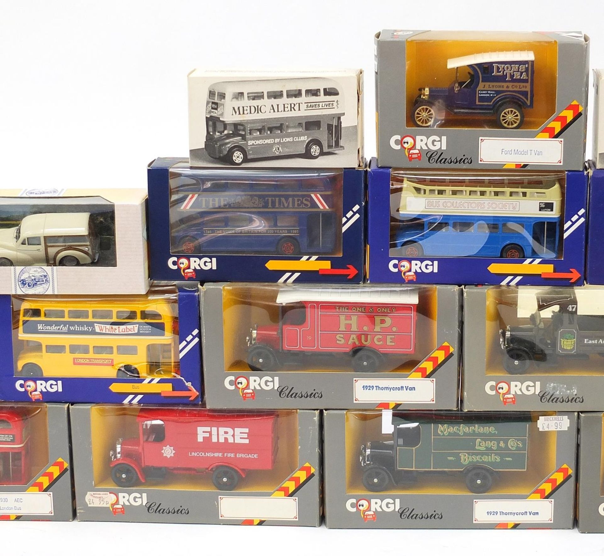 Collection of Corgi die cast model vehicles with boxes, including four model T vans :For Further - Bild 3 aus 6
