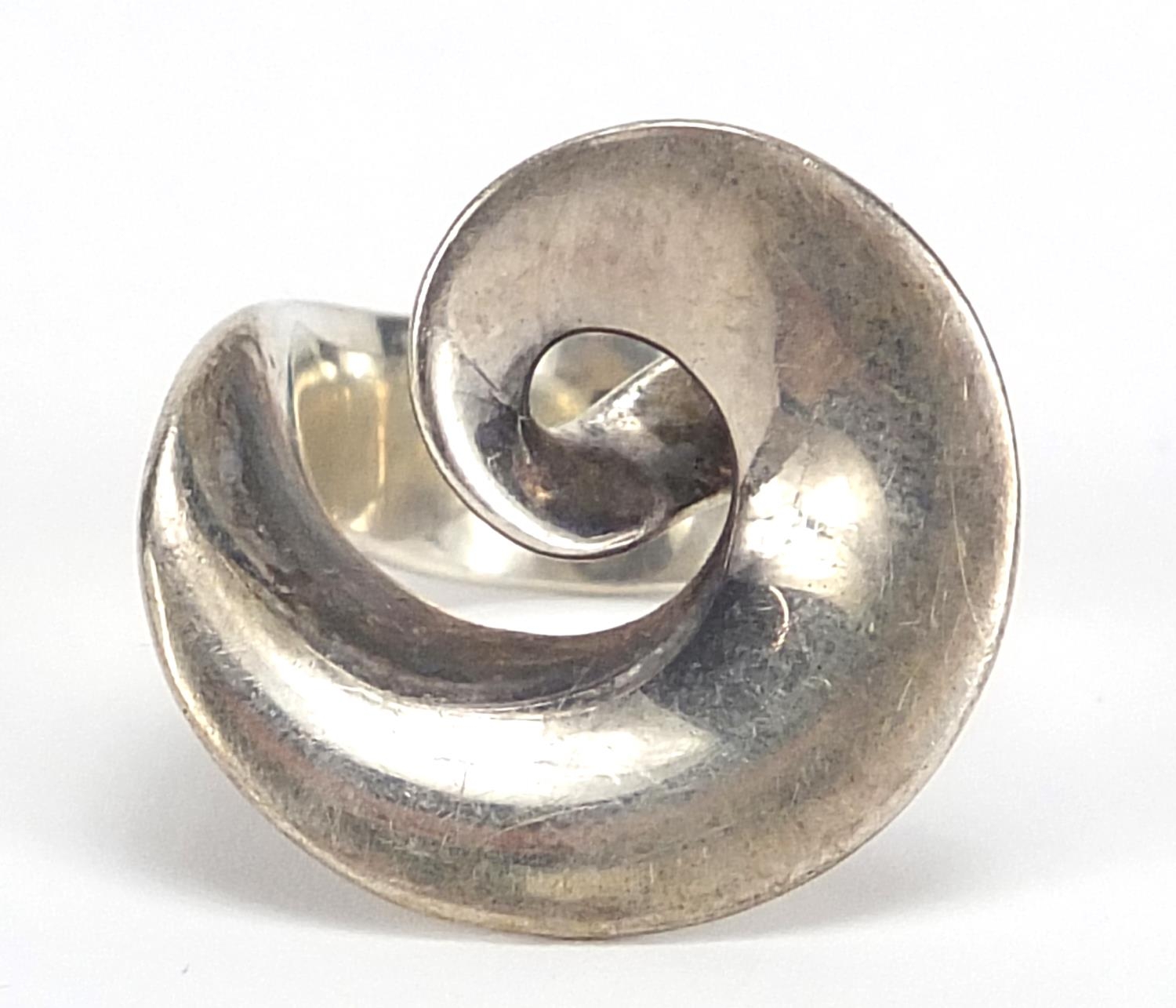 Viviana Torun Bulow-Hube for Georg Jensen, Danish 925S silver ring, number 443 with box, size N, 9. - Image 2 of 7